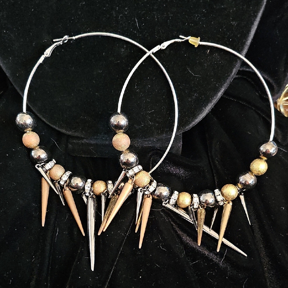 Toi Funky Gold and Silver Hoop Earrings